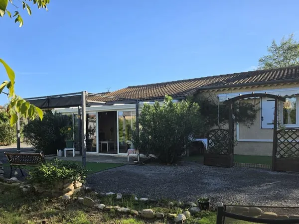 Grospierres (07120) maison 69 m2 + Véranda 16 m2 sur 955 m