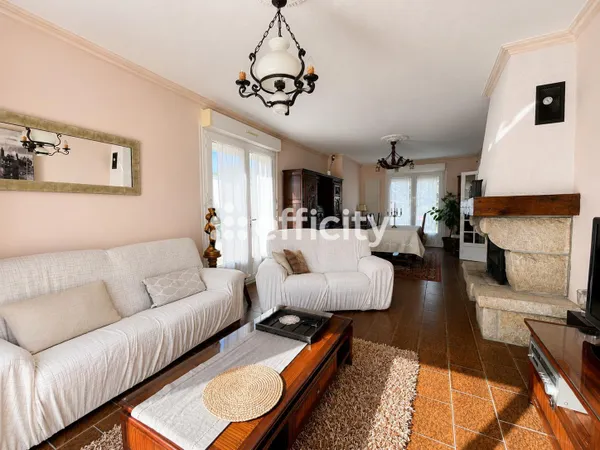 Maison 6 pièces 163 m²