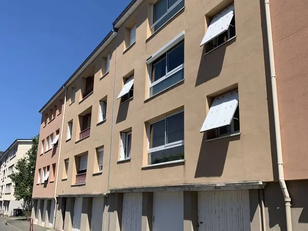 Parking 12 m²