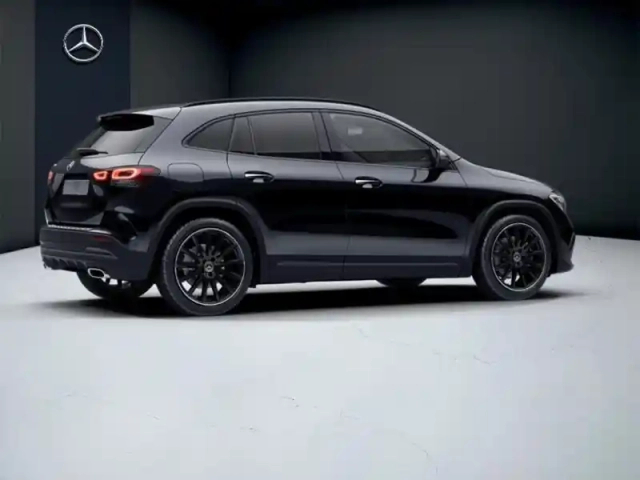 Mercedes Gla 250 e amg line — photo 20