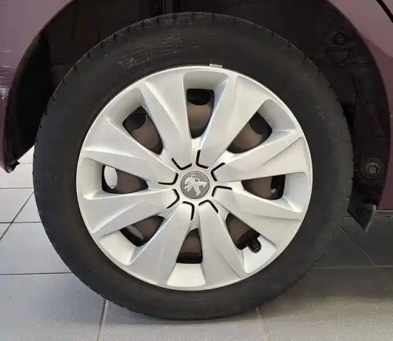 Peugeot 108 vti 72ch bvm5 — photo 5