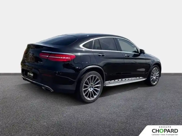 Mercedes Glc coupé 250 9g-tronic 4matic — photo 3