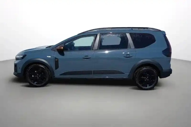 Dacia Jogger tce 110 7 pl — photo 3