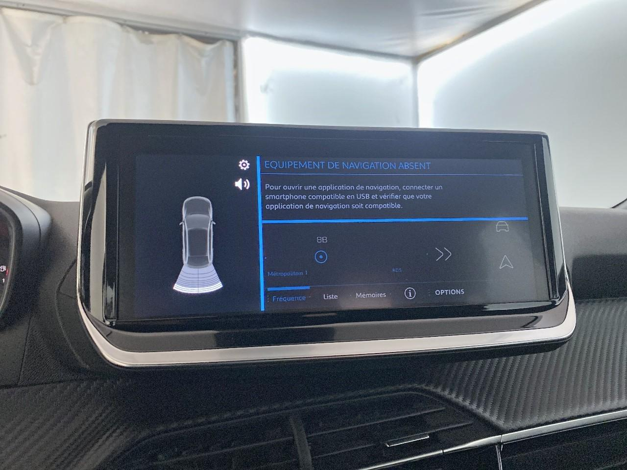 Peugeot 2008 hybrid 136 e-dcs6 style — photo 17