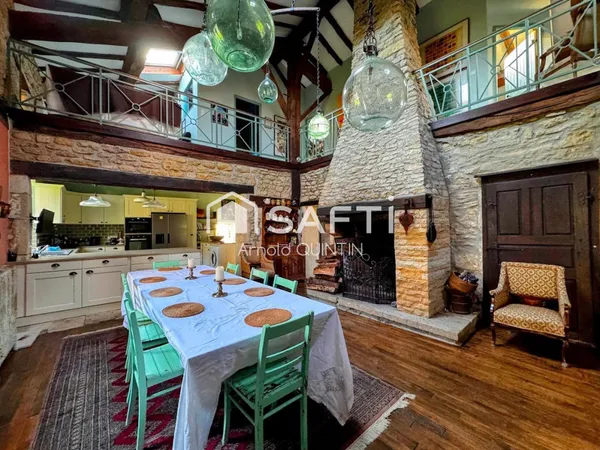 Ancien presbytère de caractère 285 m² habitable - Bien d'exception avec étang et piscine