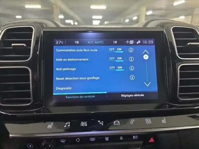 Citroën C5 Aircross hybrid 225ch shine pack e-eat8 — photo 12
