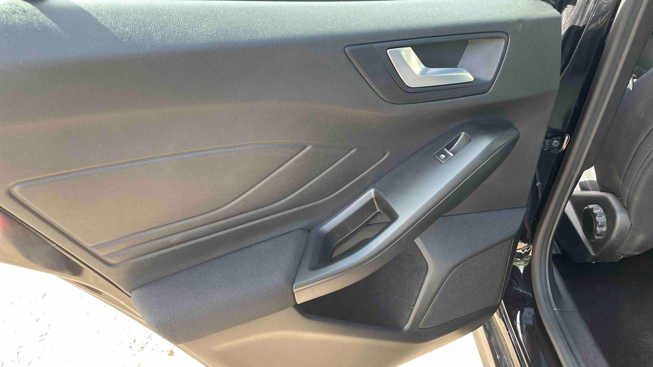 Ford Focus SW 1.0 EcoBoost 155 S&amp;S mHEV Powershift — photo 24