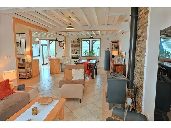 Maison 8 pièces 152 m²
