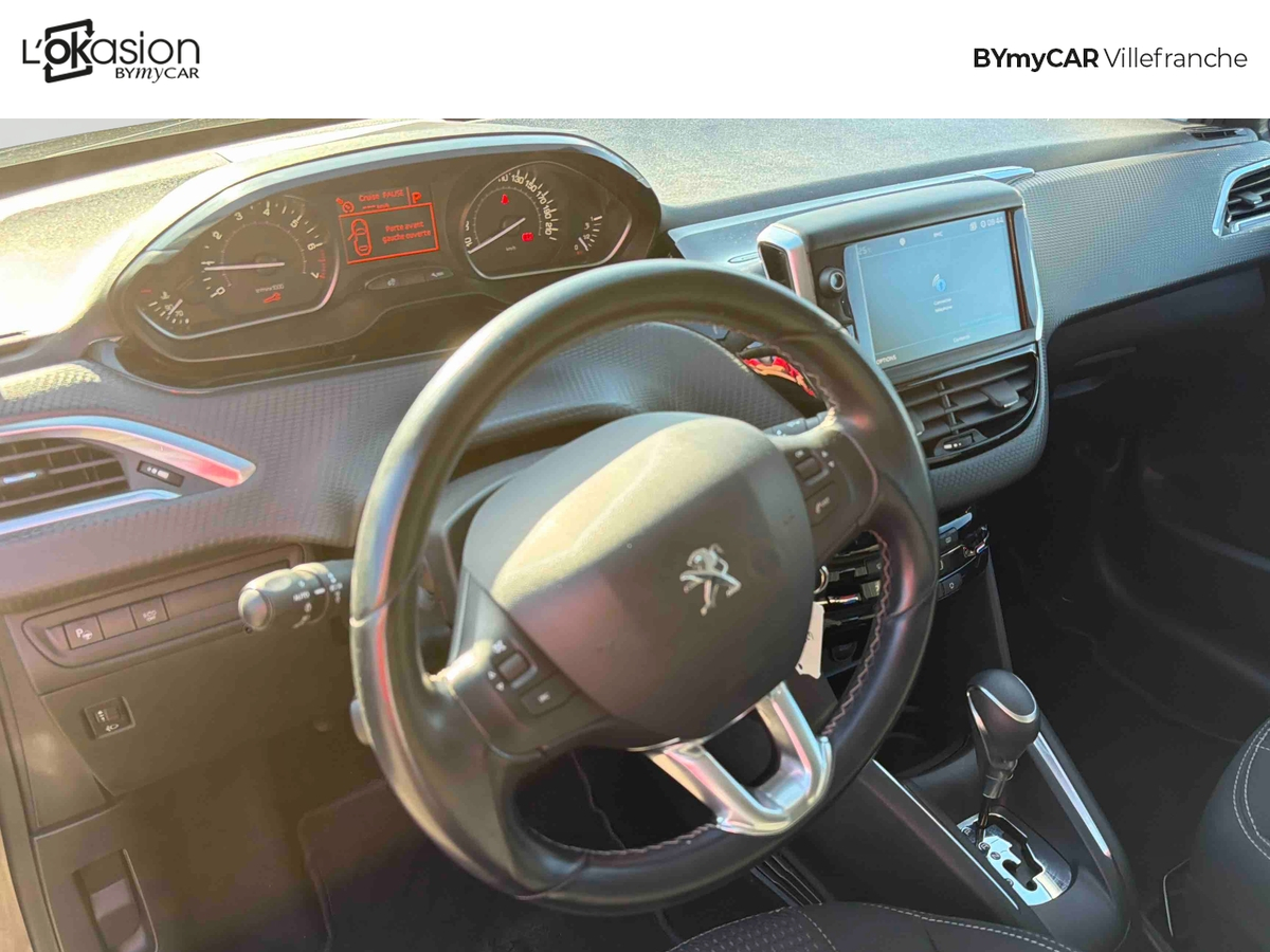 Peugeot 208 PureTech 110ch S&amp;S EAT6 — photo 10