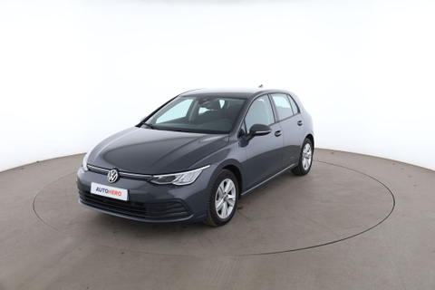 Volkswagen Golf VIII 1.0 eTSI DSG7