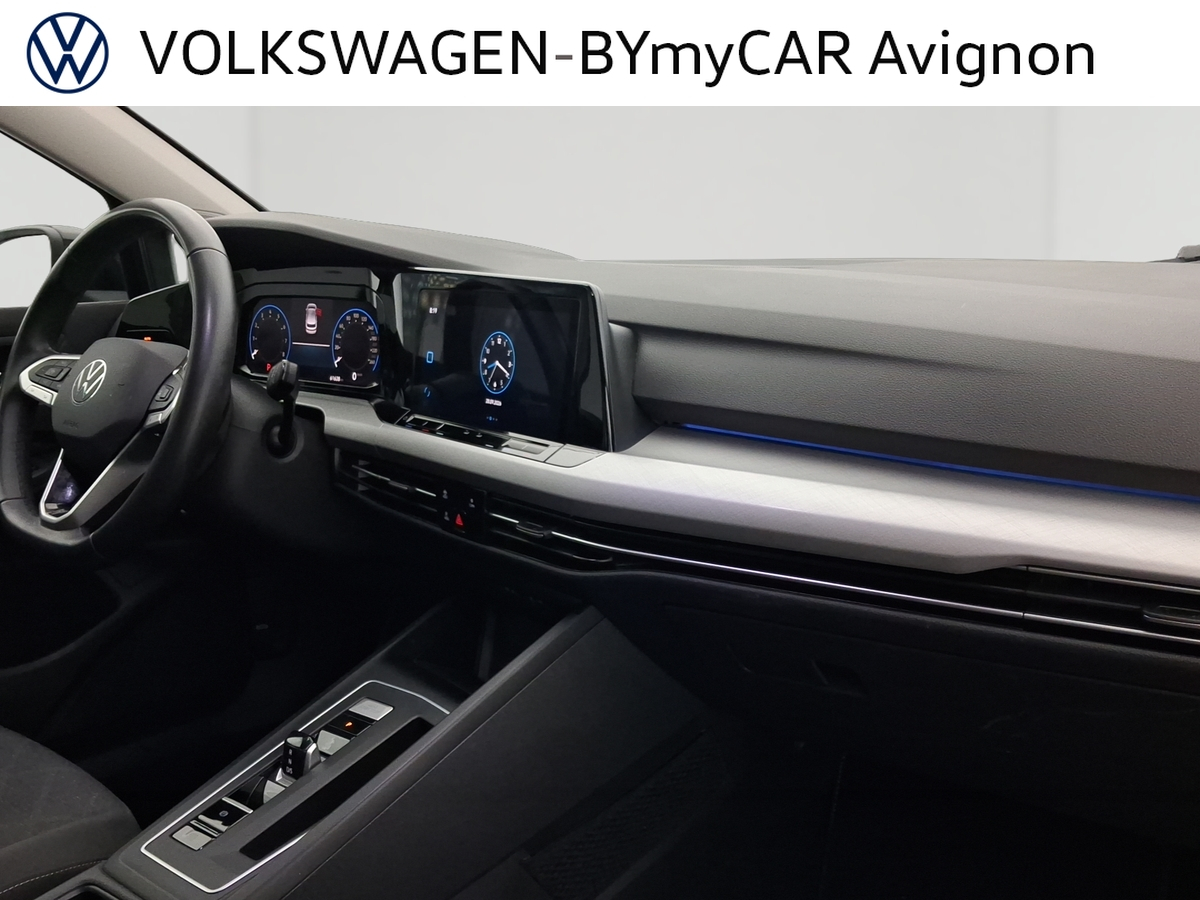 Volkswagen Golf 1.0 eTSI OPF 110 DSG7 — photo 28