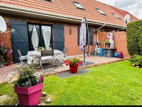 Maison à louer 1080 CC