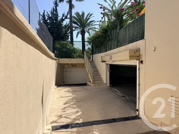 Parking 12 m²