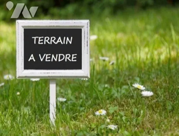 Terrain 701 m²
