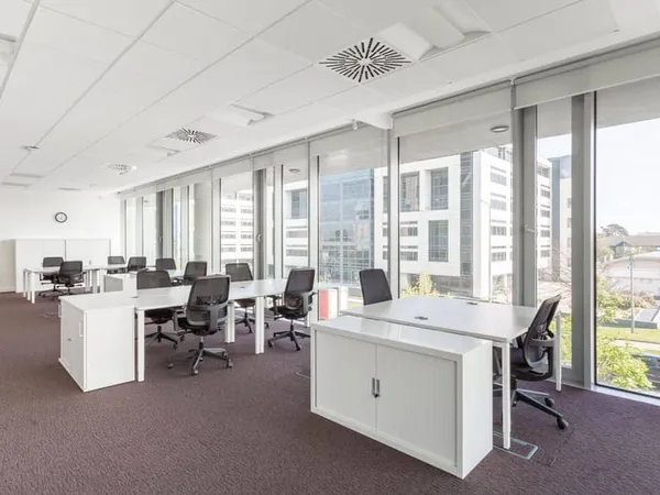 Bureau 150 m²
