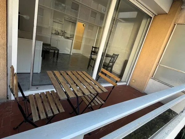 Studio 1 pièce 25 m²