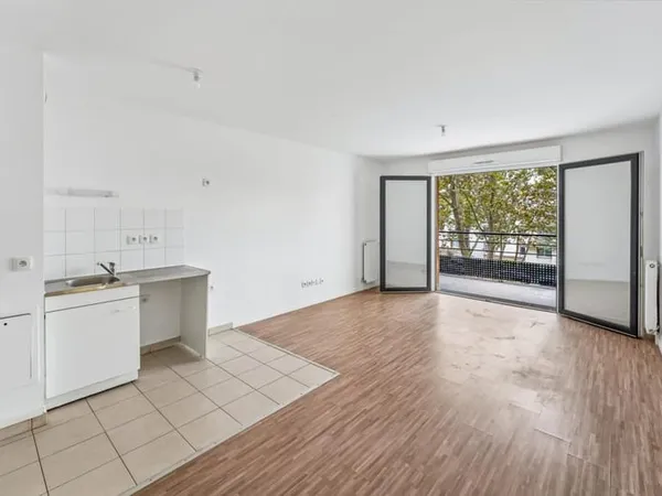T3 pièces avec balcon - ST OUEN L'AUMONE