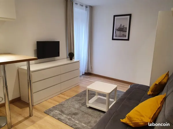 Studio meublé - Centre Saint Louis