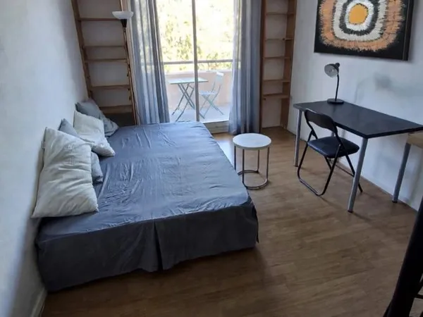 Studio meublé