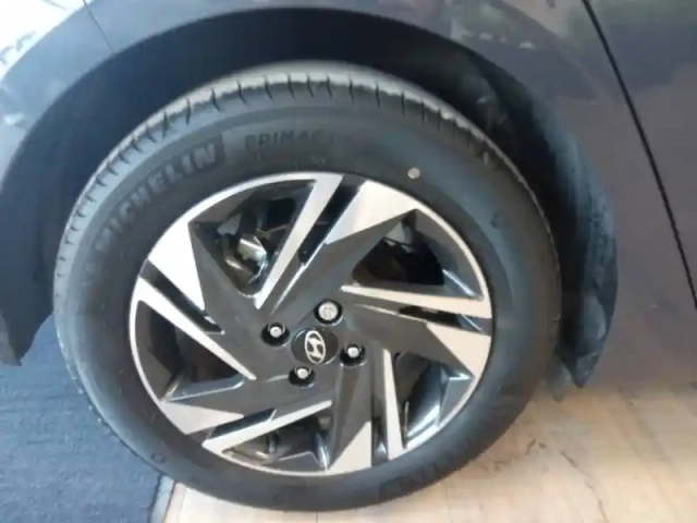 Hyundai I20 1.0 t-gdi 100 dct-7 hybrid 48v — photo 16