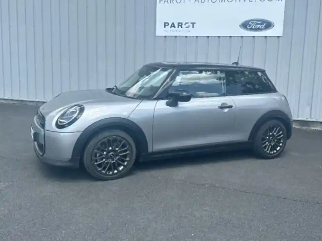 Mini Cooper c 156ch classic dkg7 — photo 24