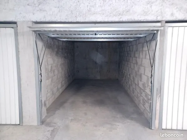Garage Bron