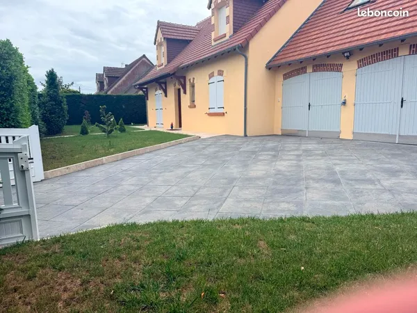 Partie de maison meublée 135 m² - 4 chambres - Villebarou