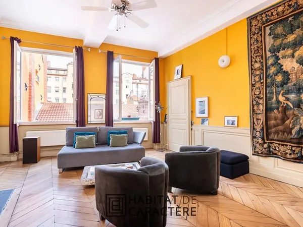 Lyon 1- Appartement familial en duplex .