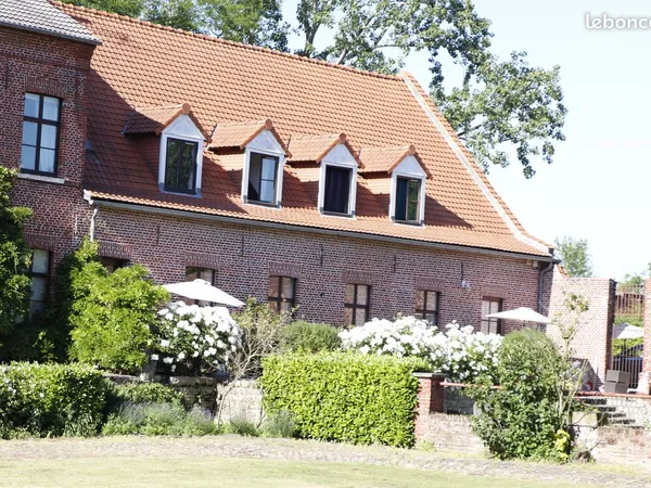 Maison 350m2, 4 chambres, jardin ,garage double