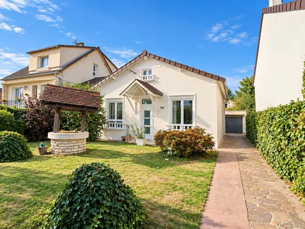 PLAIN-PIED, JARDIN ET DÉPENDANCE : UNE MAISON À DÉCOUVRIR AU