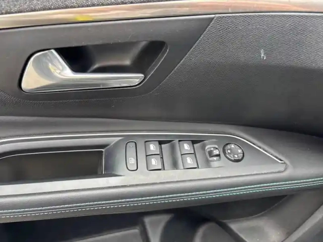 Peugeot 5008 bluehdi 130ch s&amp;s eat8 — photo 15