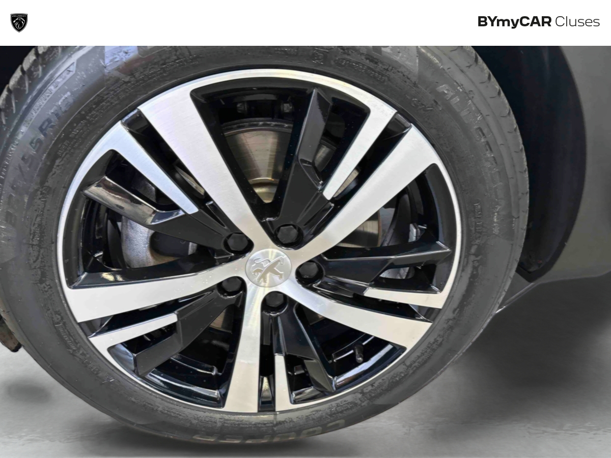 Peugeot 3008 Hybrid 225 e-EAT8 — photo 23
