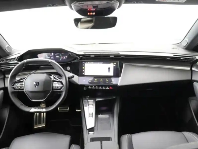 Peugeot 308 phev 225ch gt pack e-eat8 — photo 8