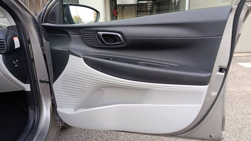 Hyundai i20 1.0 T-GDi MHEV 100 - Intuitive – 2022 – 27888 km – Hybride essence – Boîte Manuelle — photo 35
