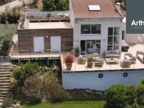 Maison 4 pièces 139 m²