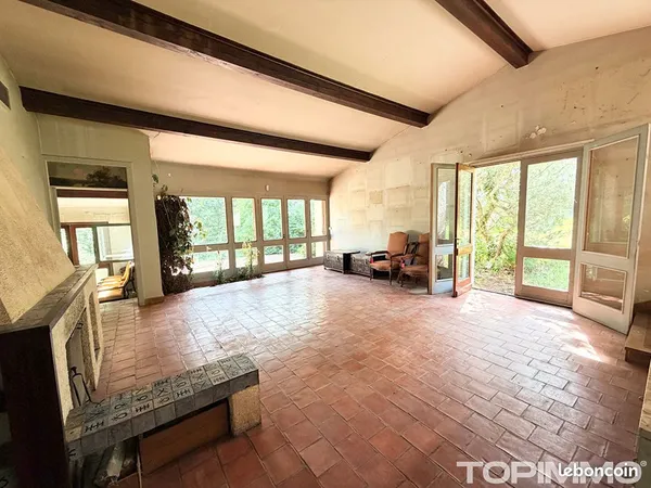 Maison 9 pièces 249 m²