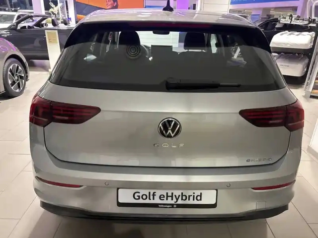 Volkswagen Golf 1.5 ehybrid 204 dsg6 — photo 4