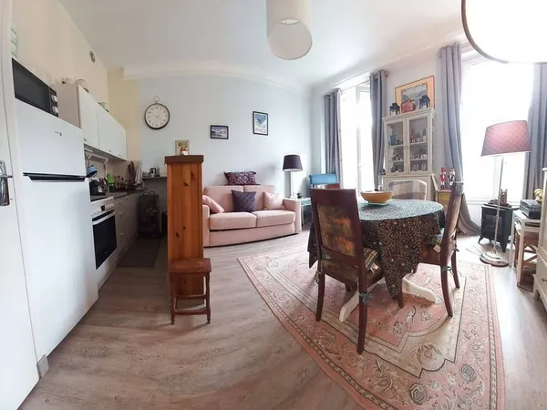 Studio 1 pièce 28 m²