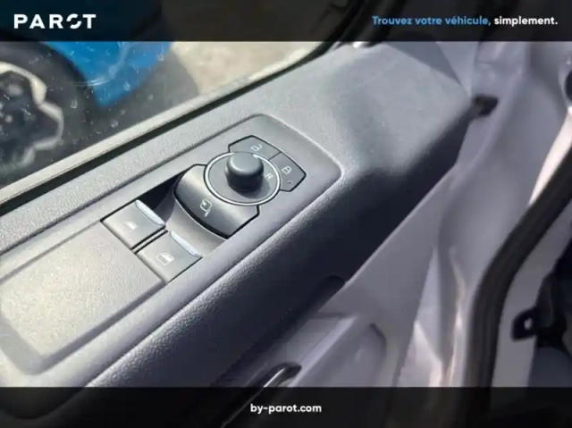 Ford Custom fg 320 l2h1 2.0 ecoblue 170ch cabine approfondie limited bva8 — photo 6