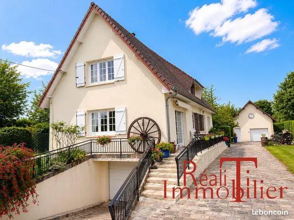 Maison 6 pièces 166 m²