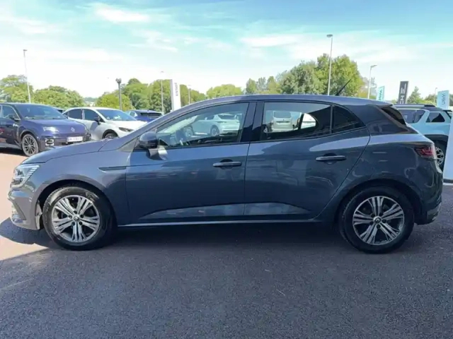Renault Megane iv berline blue dci 115 — photo 2