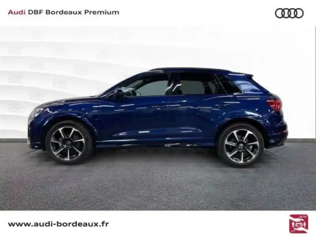 Audi Q3 35 tfsi 150 ch s tronic 7 s line — photo 2