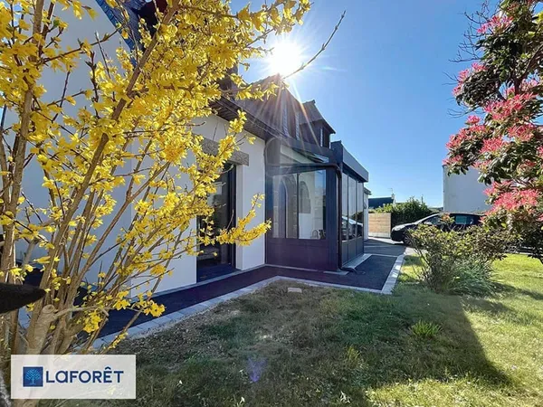Maison de plain-pied 7 pièces 125 m²
