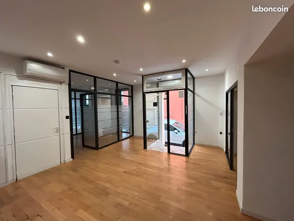 💥 Local professionnel / Bureaux - 89 m² - Centre-ville Perpignan - Forte visibilité