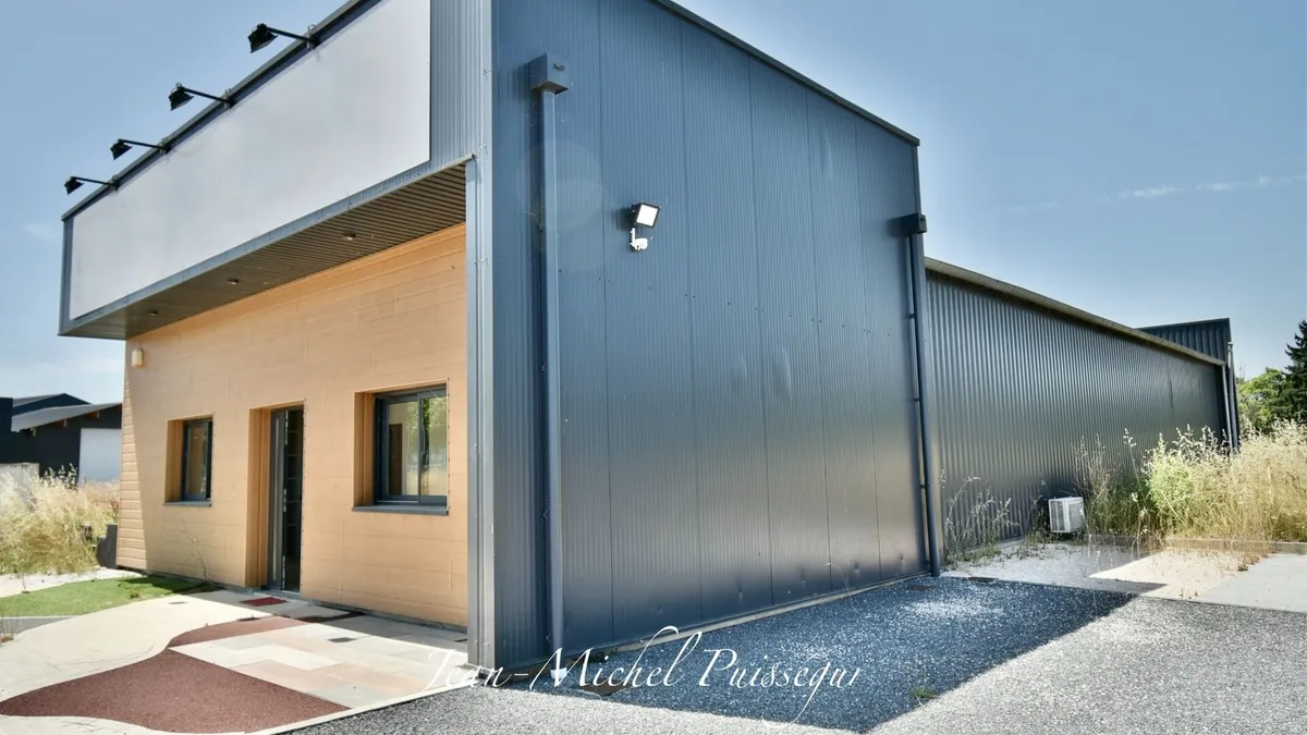 Photo 2