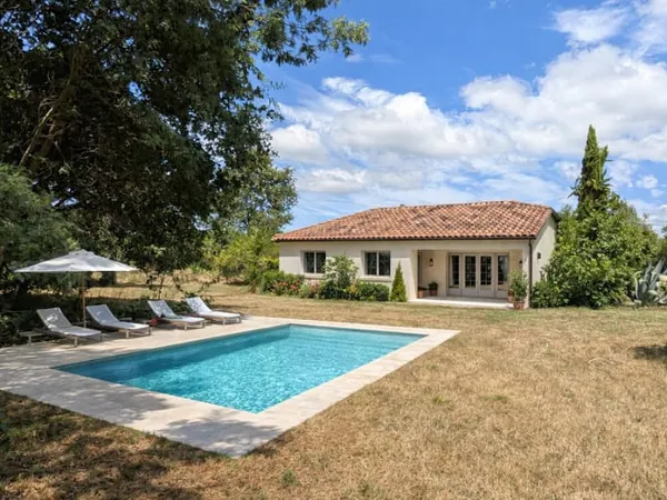 Terrain 1500 m²