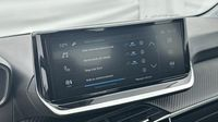 Peugeot 208 1.2 Hybrid 110ch Style e-DCS6 — photo 13