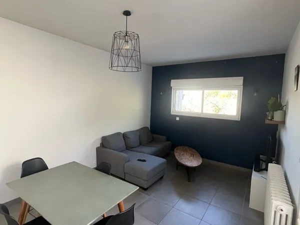 Maison 1chambre avec jardin