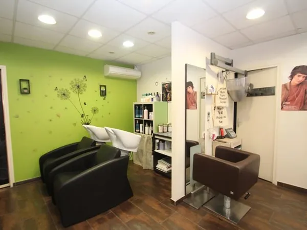 A CEDER, salon de coiffure équipé à DECIZE