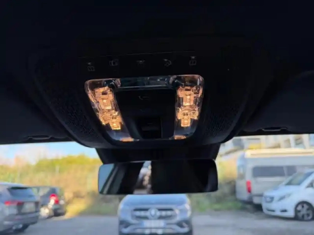 Mercedes Classe A a 200 d compacte — photo 14